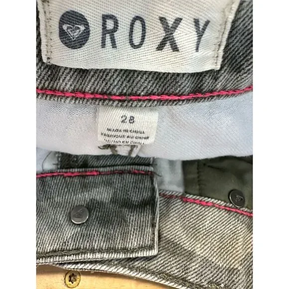 Roxy Women's Camouflage Embroidered Beaded Shorts Standard Size 28 Green - Picture 4 of 6